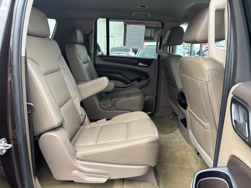 2018 Chevrolet Suburban Image 11