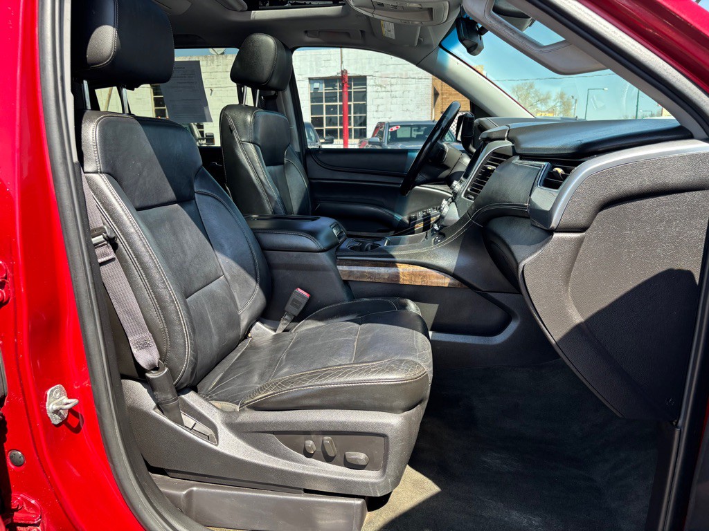 2015 Chevrolet Suburban Image 10