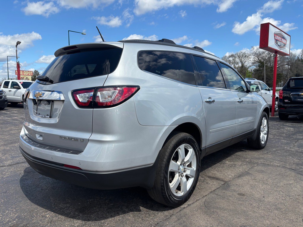 2016 Chevrolet Traverse Image 3