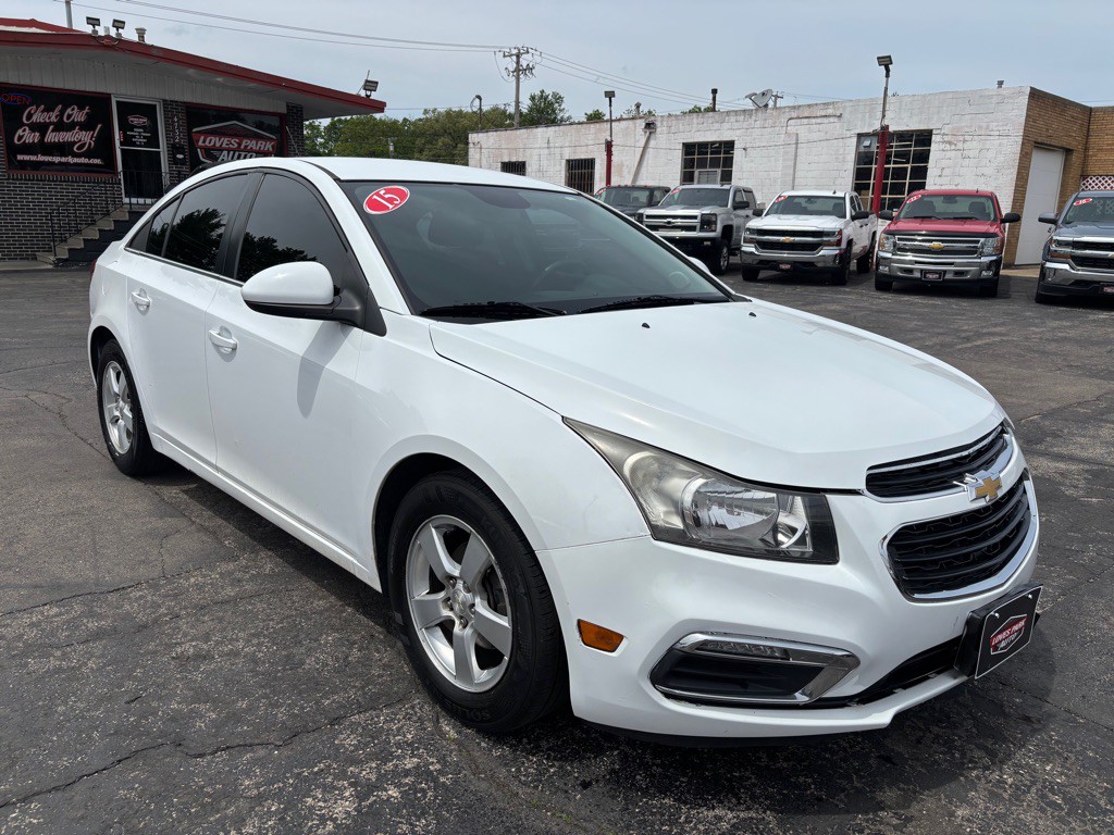 2015 Chevrolet Cruze Image 1