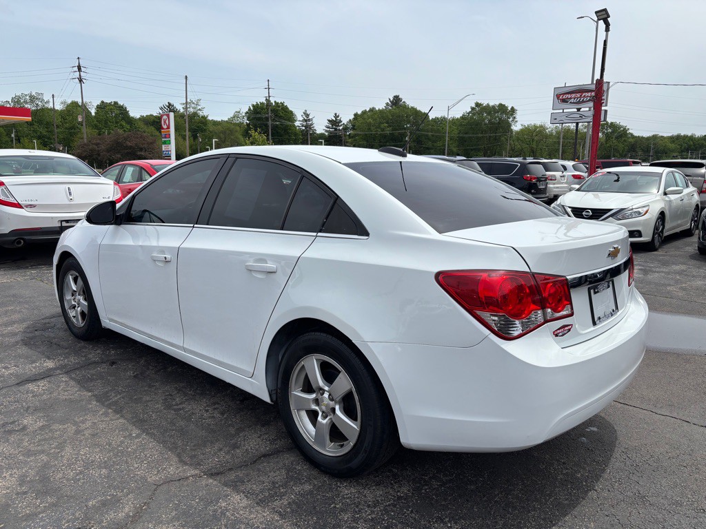2015 Chevrolet Cruze Image 3