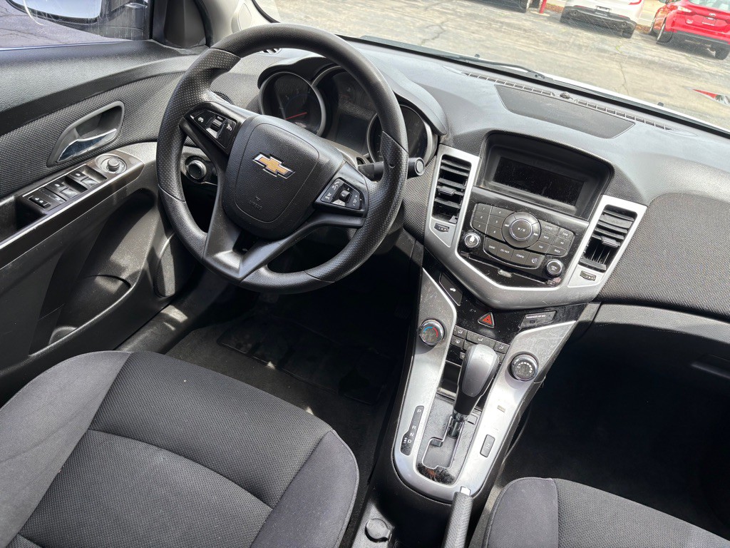 2015 Chevrolet Cruze Image 5