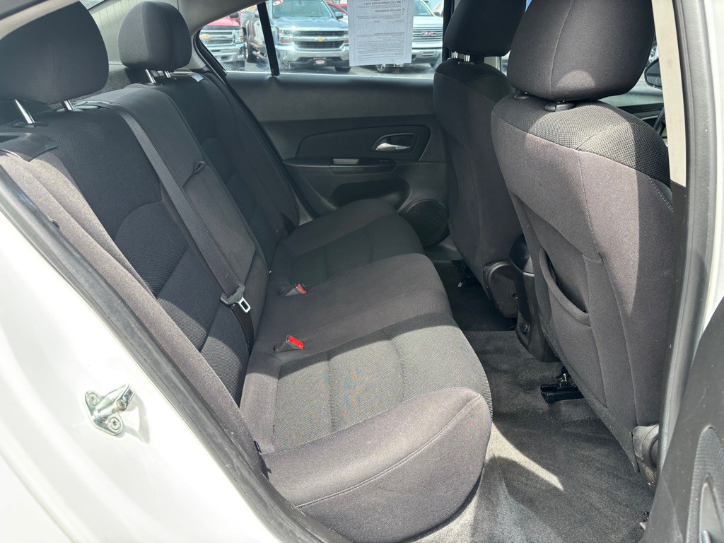 2015 Chevrolet Cruze Image 9