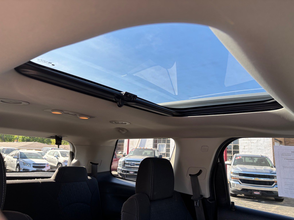 2016 GMC Acadia Image 11