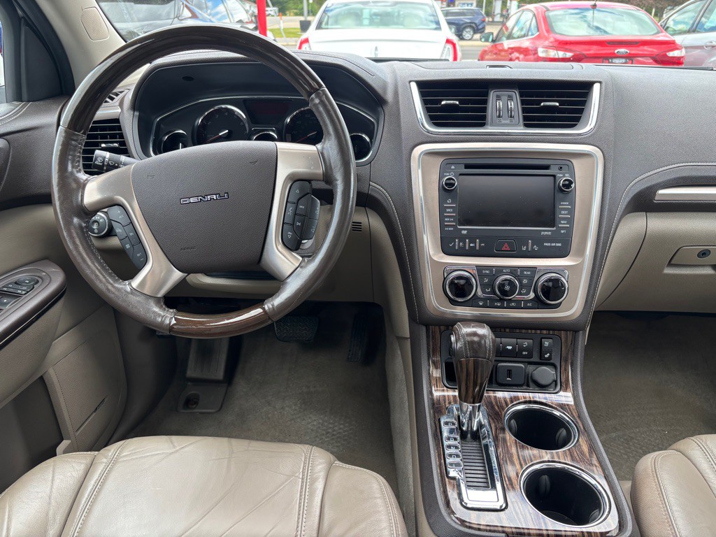 2015 GMC Acadia Image 2