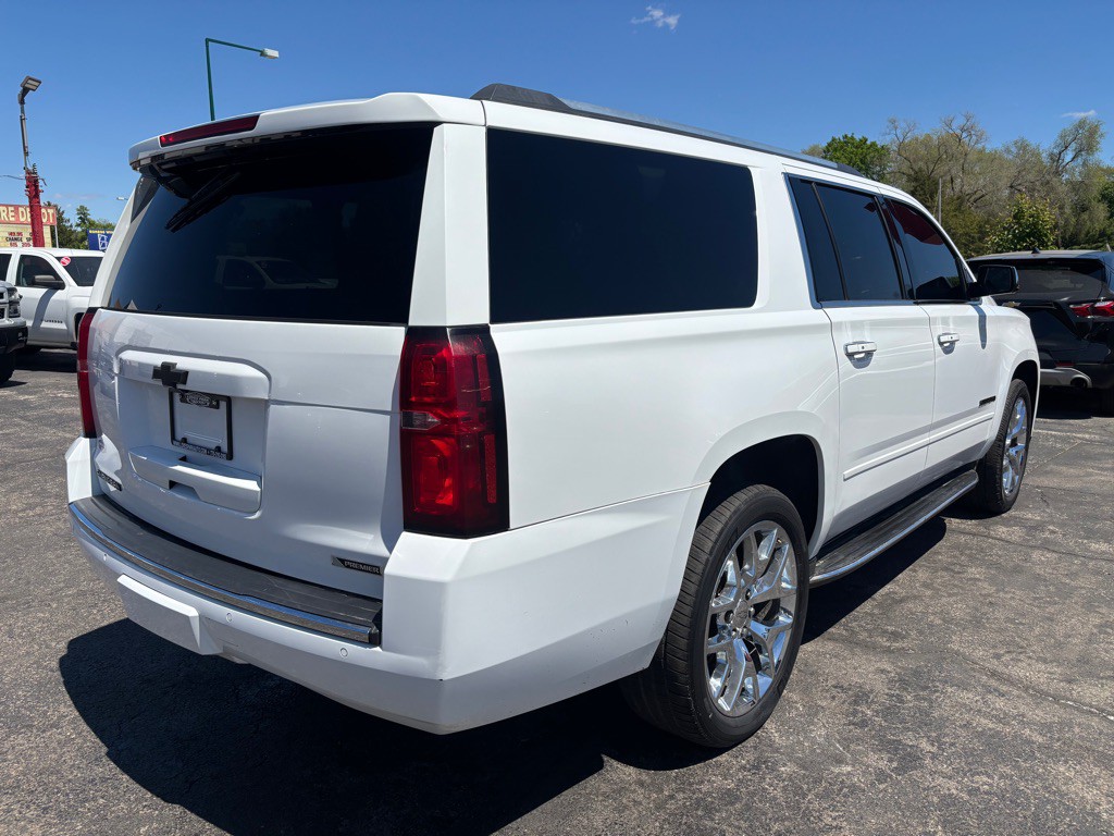 2018 Chevrolet Suburban Image 4