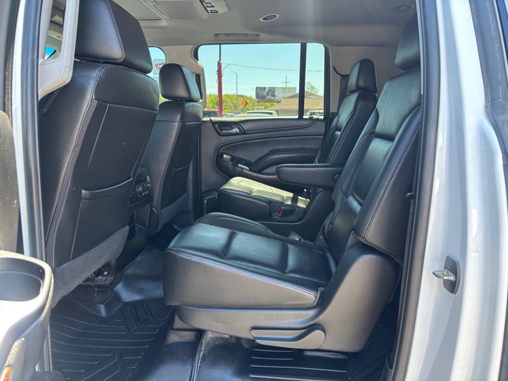 2018 Chevrolet Suburban Image 9