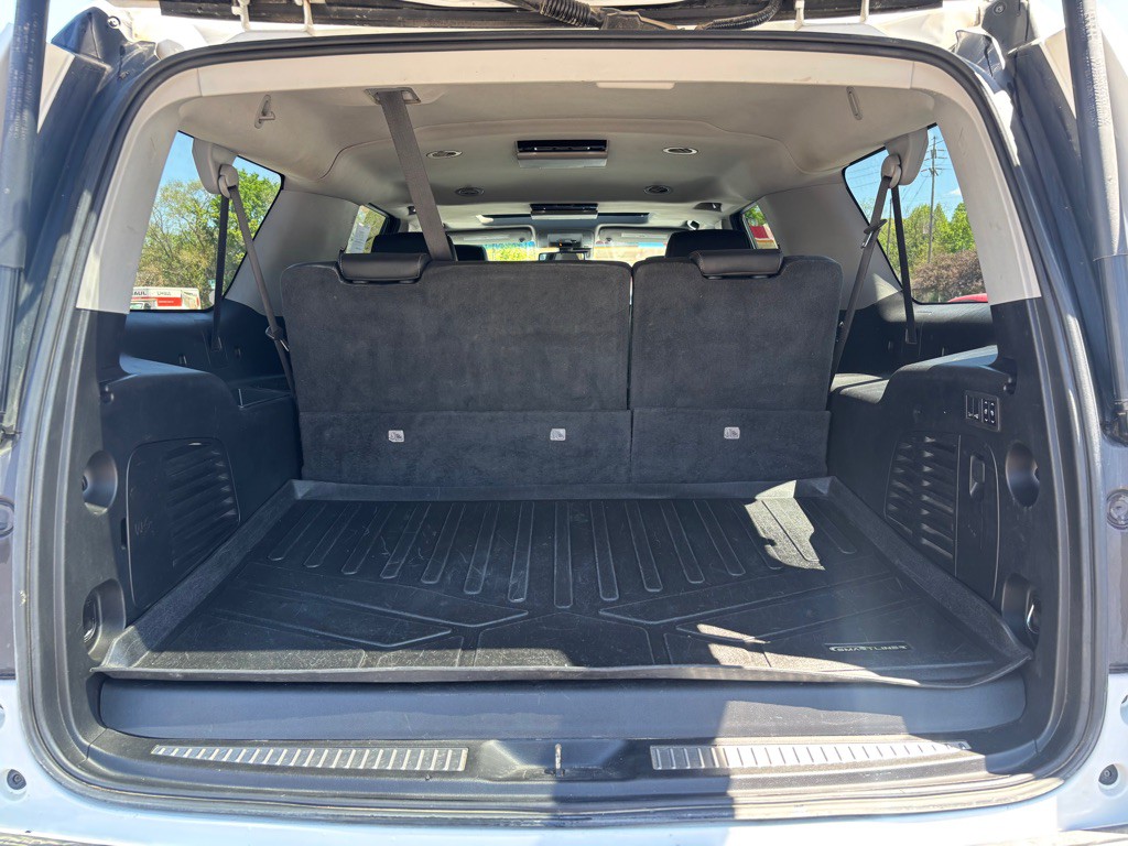 2018 Chevrolet Suburban Image 13