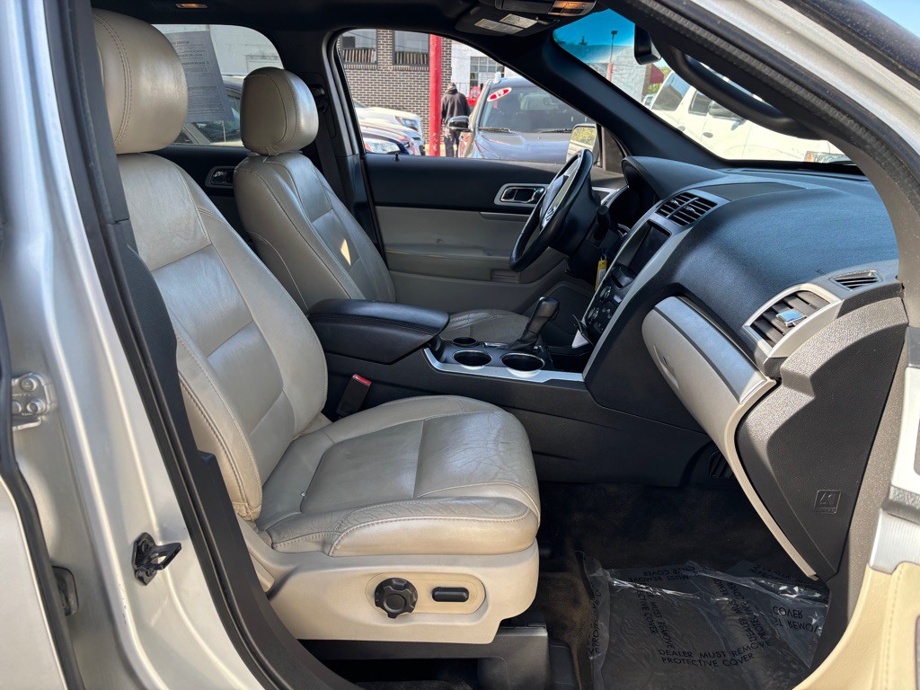 2013 Ford Explorer Image 10
