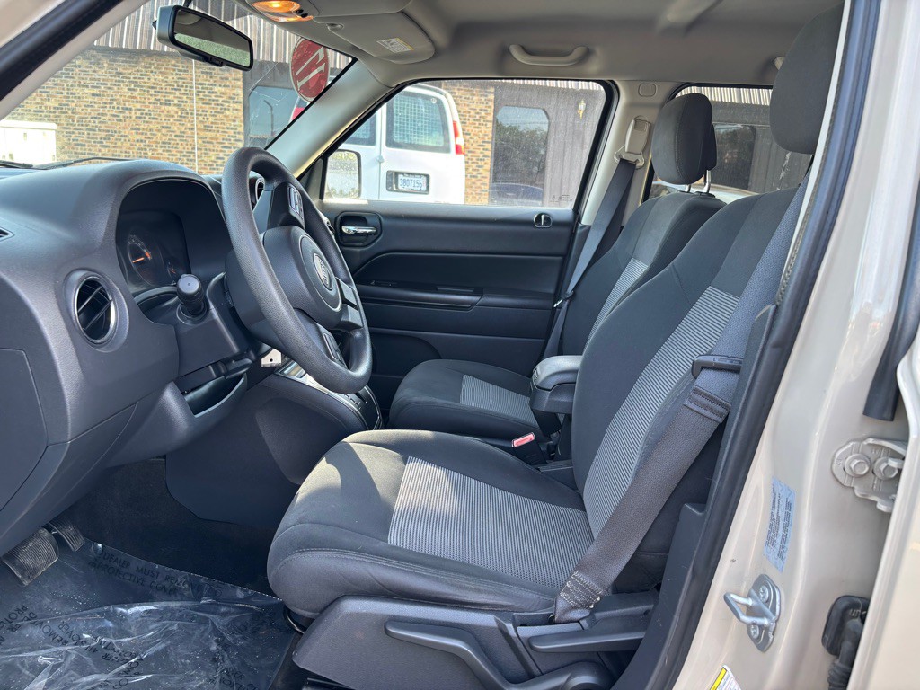 2017 Jeep Patriot Image 7