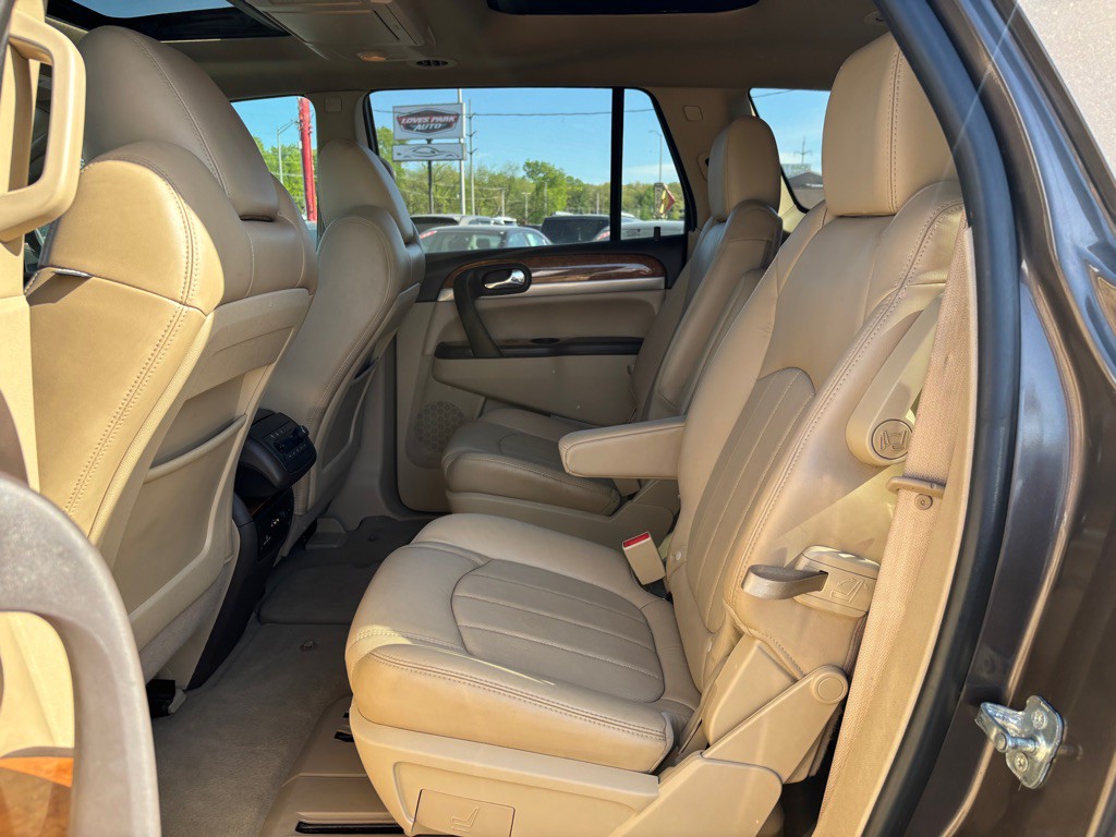 2012 Buick Enclave Image 9