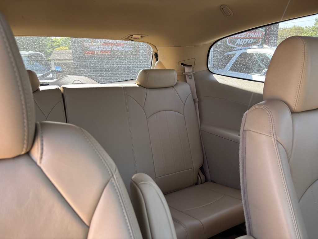2012 Buick Enclave Image 13