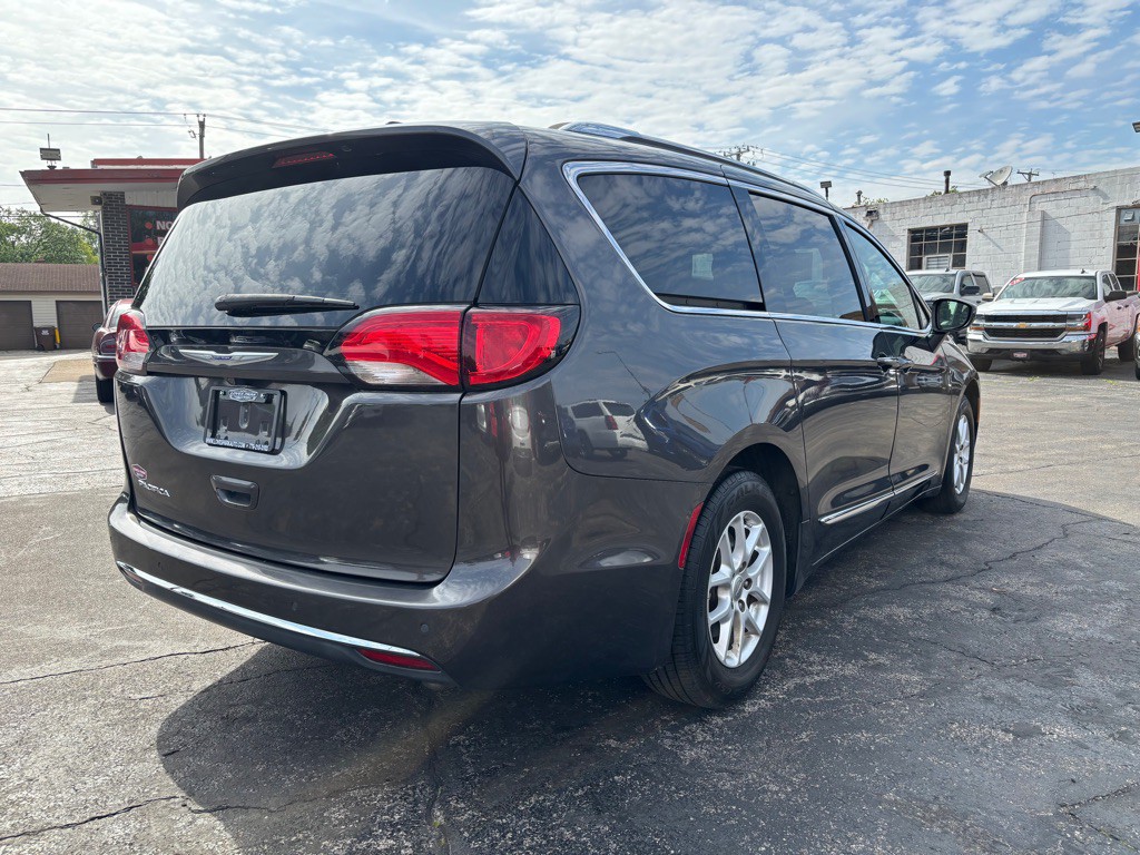 2020 Chrysler Pacifica Image 4