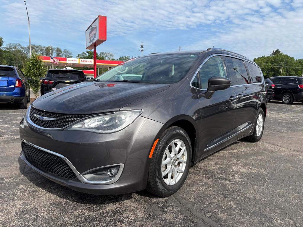 2020 Chrysler Pacifica Image 6