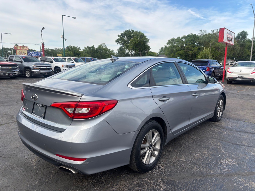 2016 Hyundai Sonata Image 3