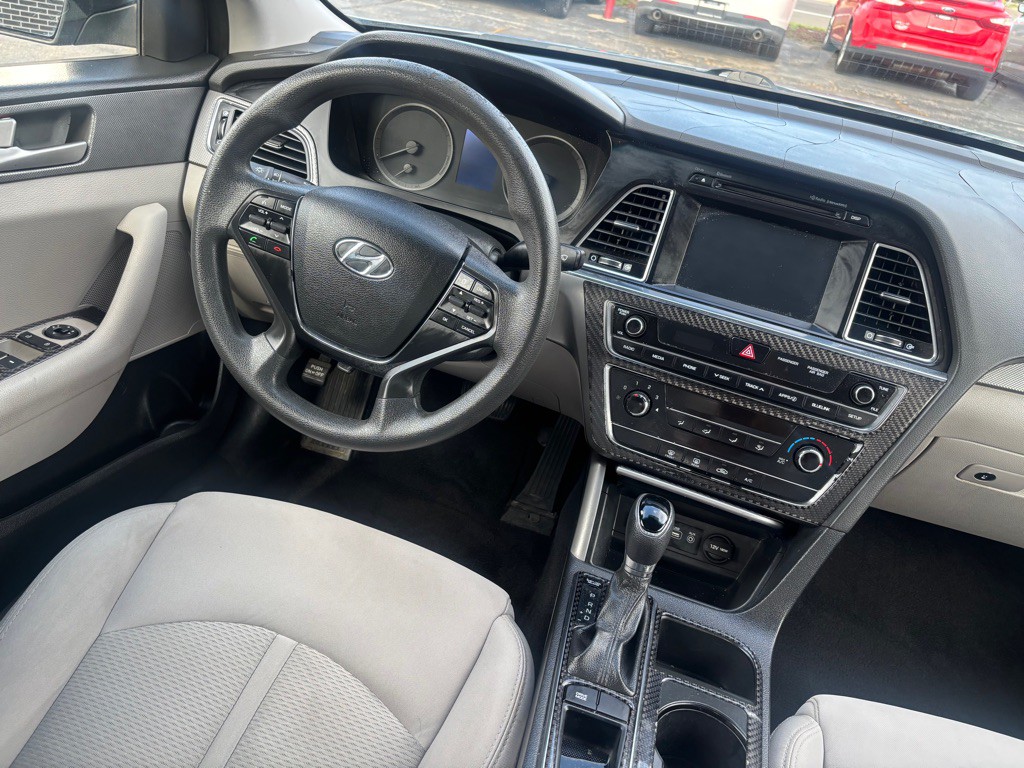 2016 Hyundai Sonata Image 5