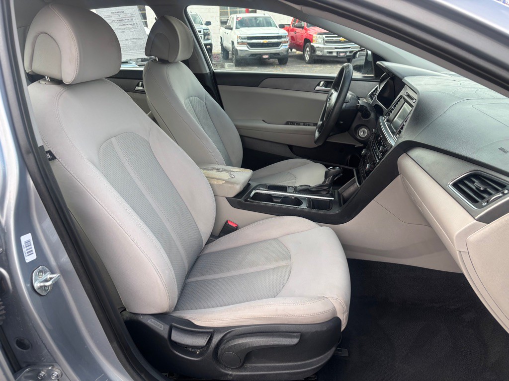 2016 Hyundai Sonata Image 9
