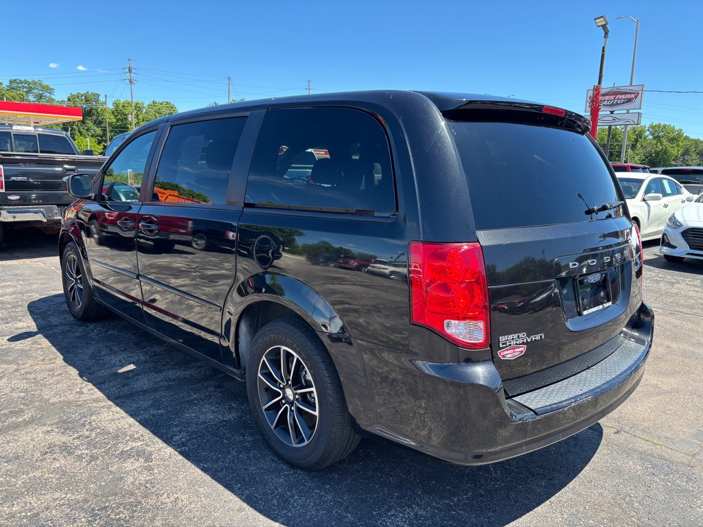 2015 Dodge Grand Caravan Image 3