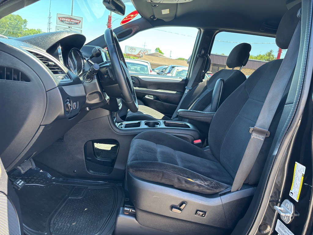 2015 Dodge Grand Caravan Image 5