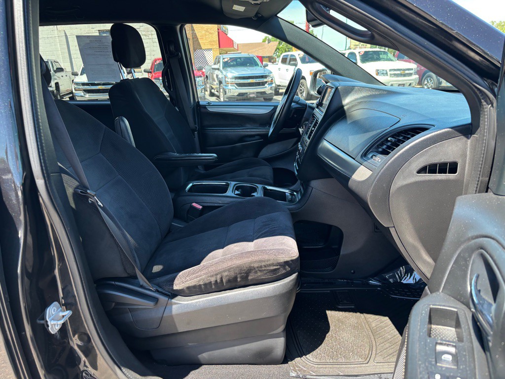 2015 Dodge Grand Caravan Image 7