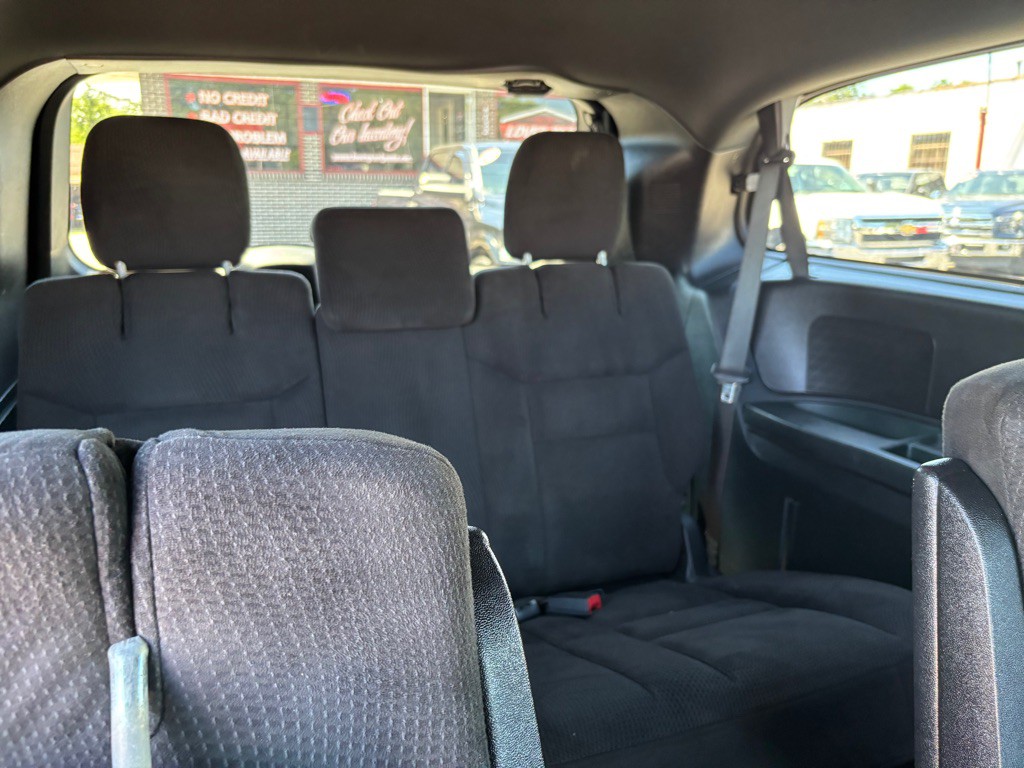 2015 Dodge Grand Caravan Image 9