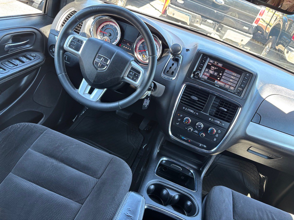 2015 Dodge Grand Caravan Image 11