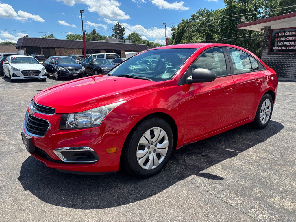 2015 Chevrolet Cruze Image 2