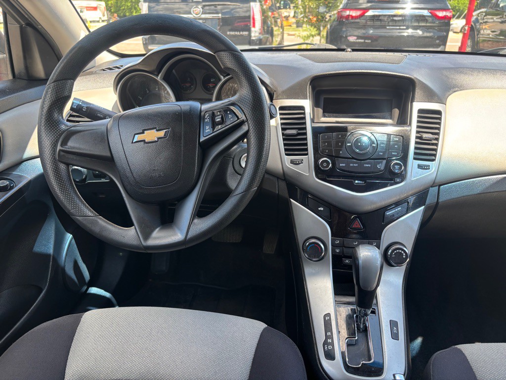 2015 Chevrolet Cruze Image 9