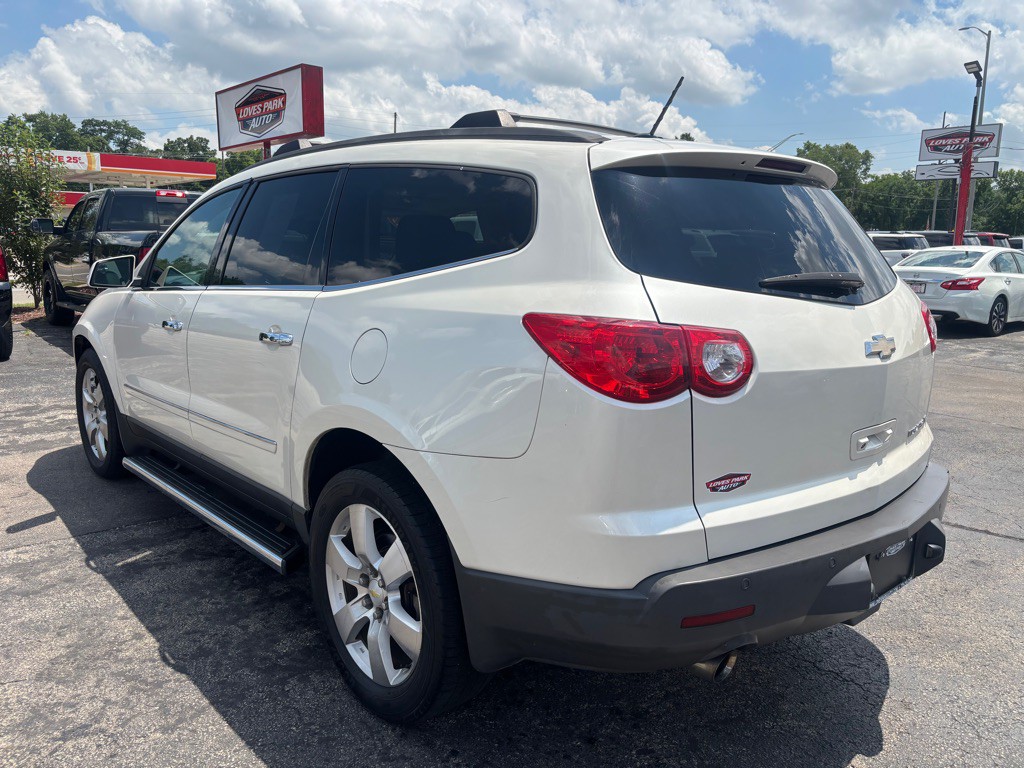 2012 Chevrolet Traverse Image 3