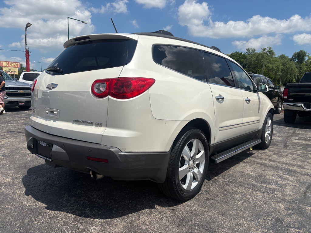 2012 Chevrolet Traverse Image 4