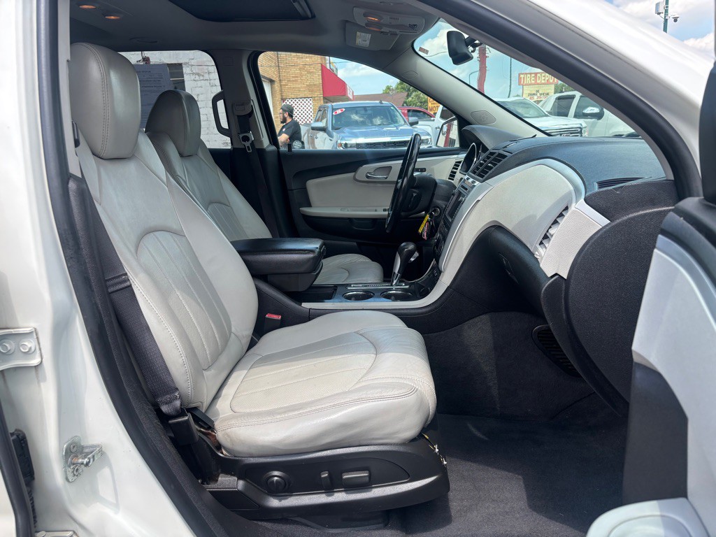 2012 Chevrolet Traverse Image 7