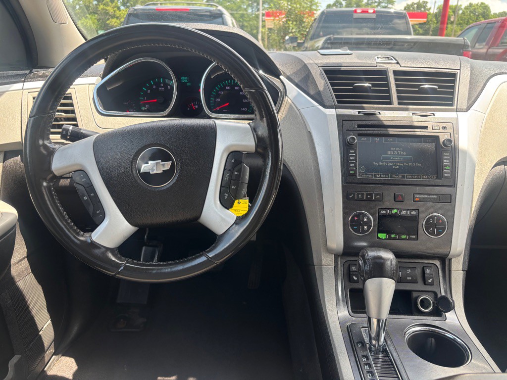 2012 Chevrolet Traverse Image 11