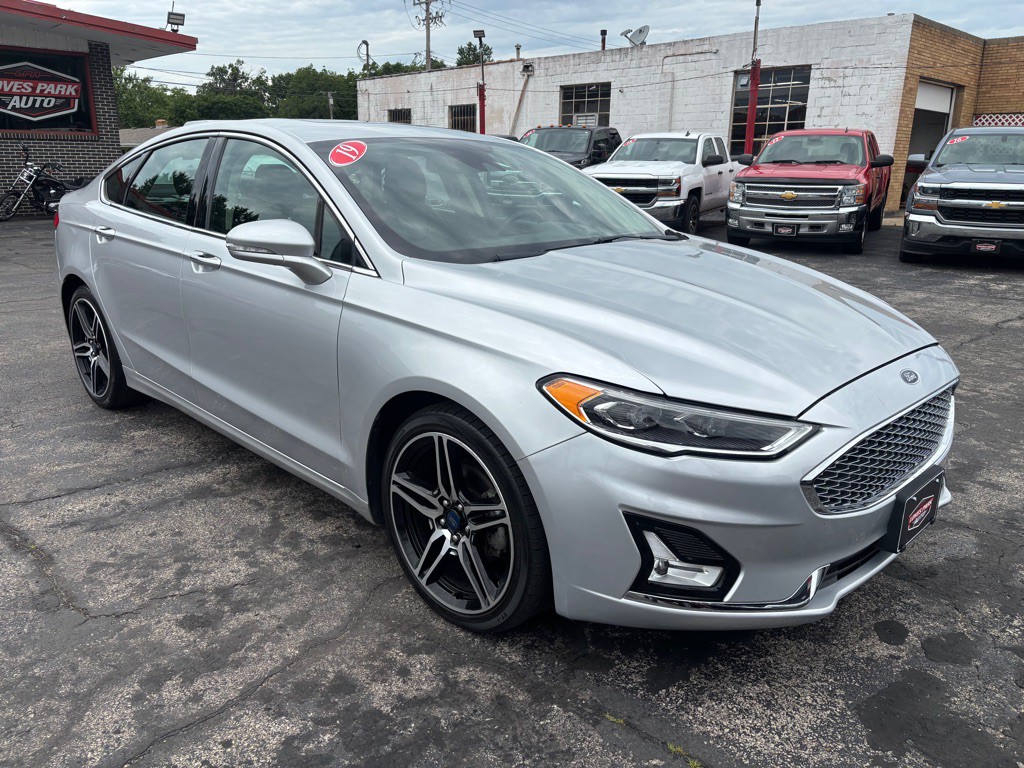 2019 Ford Fusion Image 1