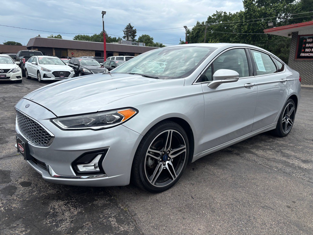 2019 Ford Fusion Image 2
