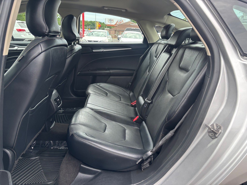 2019 Ford Fusion Image 6