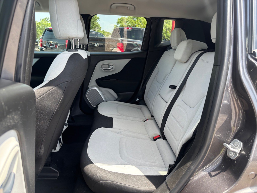 2018 Jeep Renegade Image 6