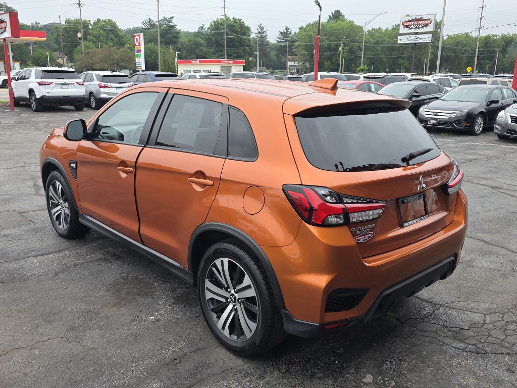 2024 Mitsubishi Outlander Image 5