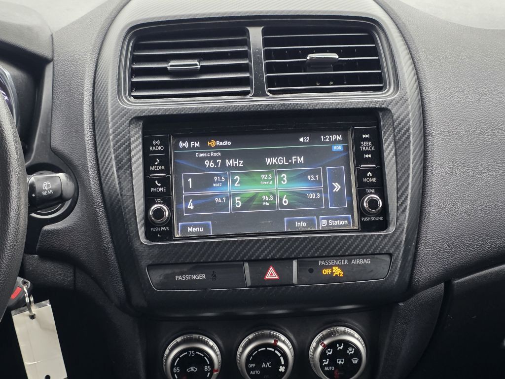 2024 Mitsubishi Outlander Image 16