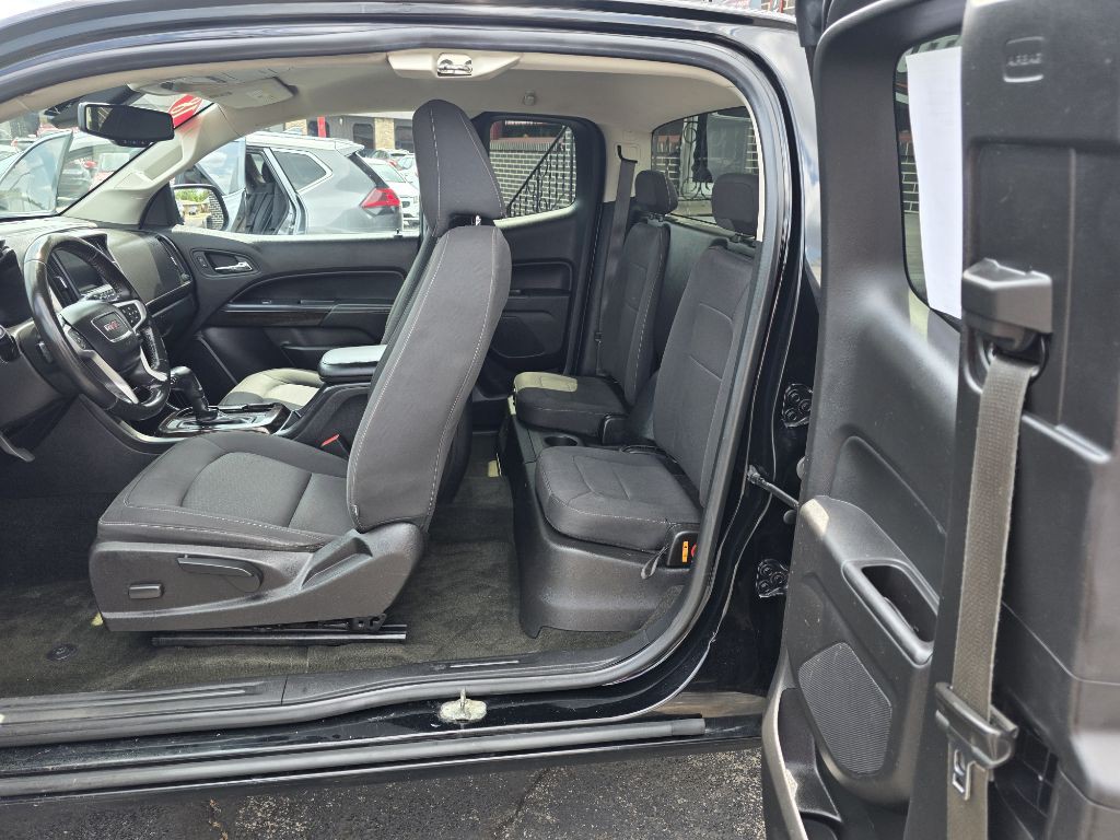 2018 GMC Canyon Image 16