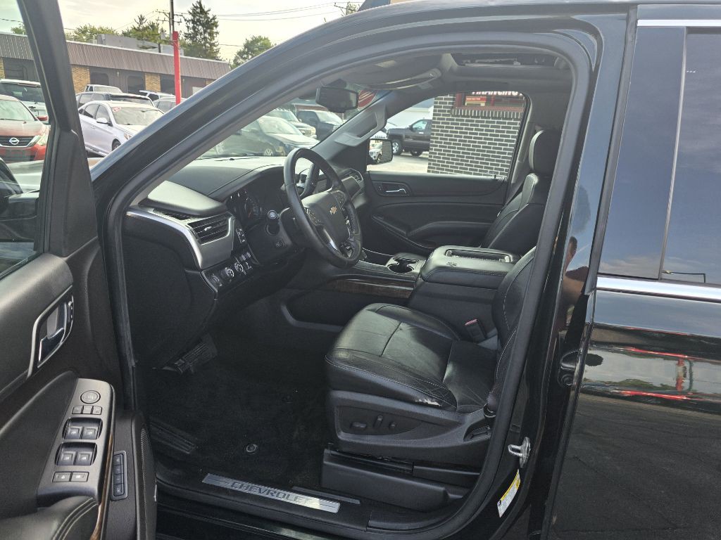 2016 Chevrolet Suburban Image 9