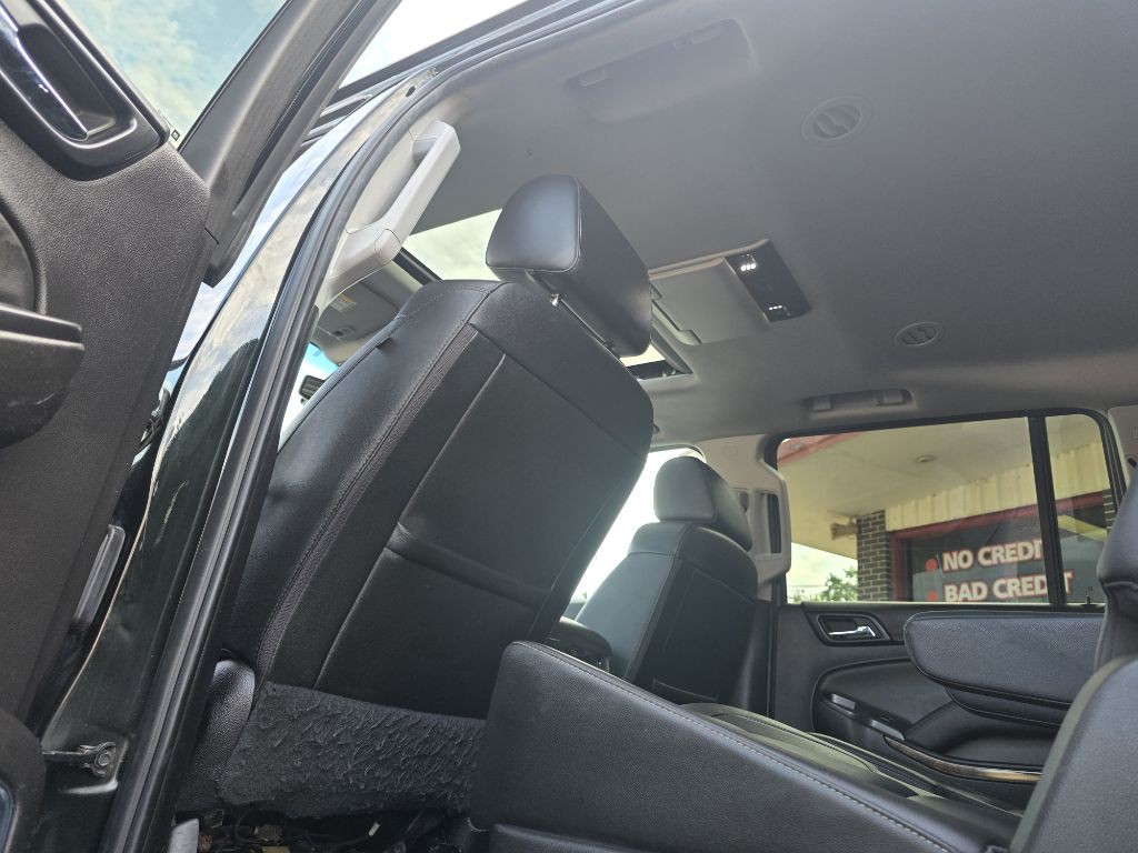 2016 Chevrolet Suburban Image 11