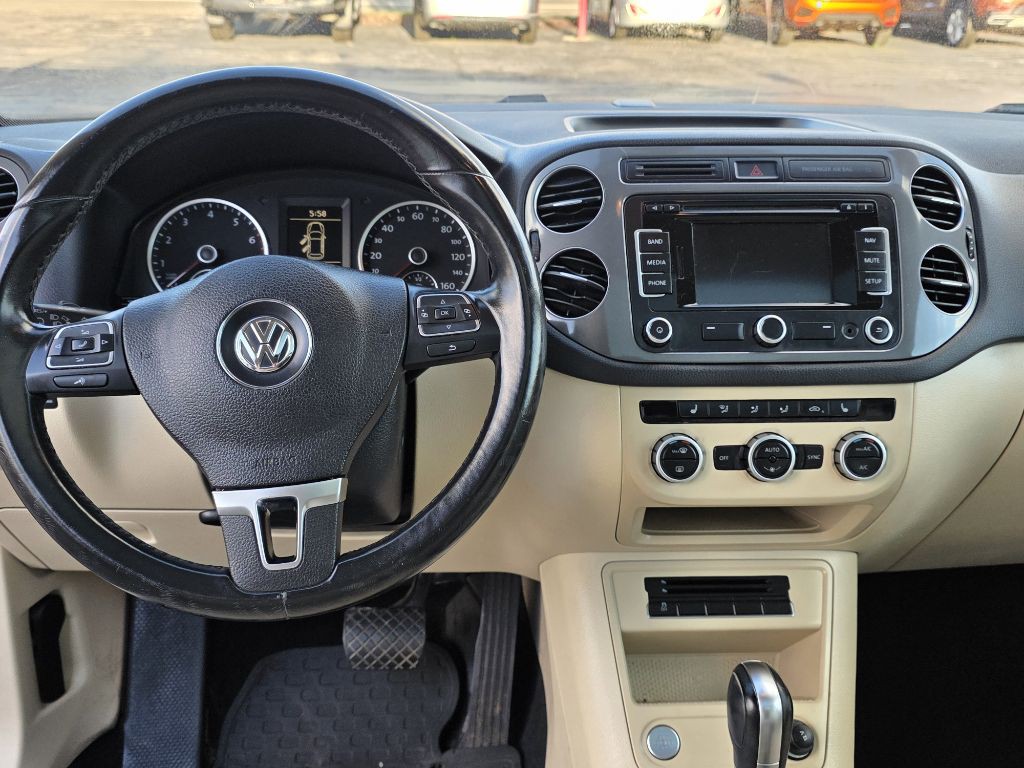 2013 Volkswagen Tiguan Image 11