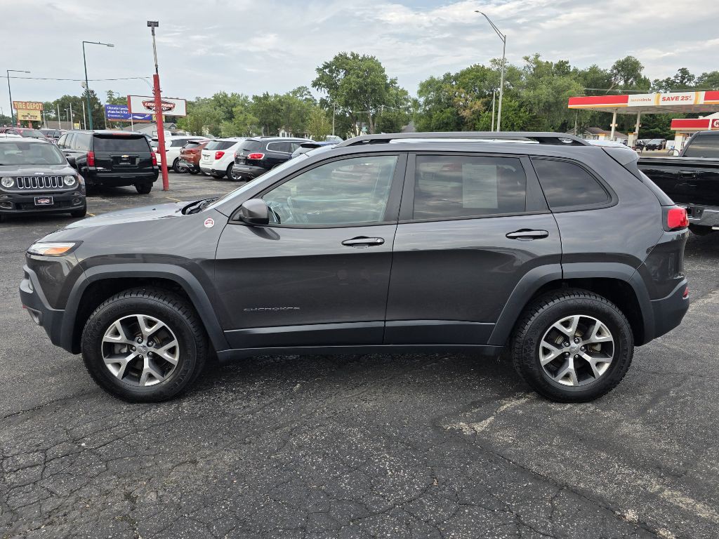 2016 Jeep Cherokee Image 2