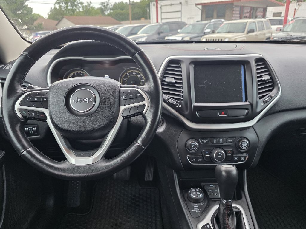 2016 Jeep Cherokee Image 12