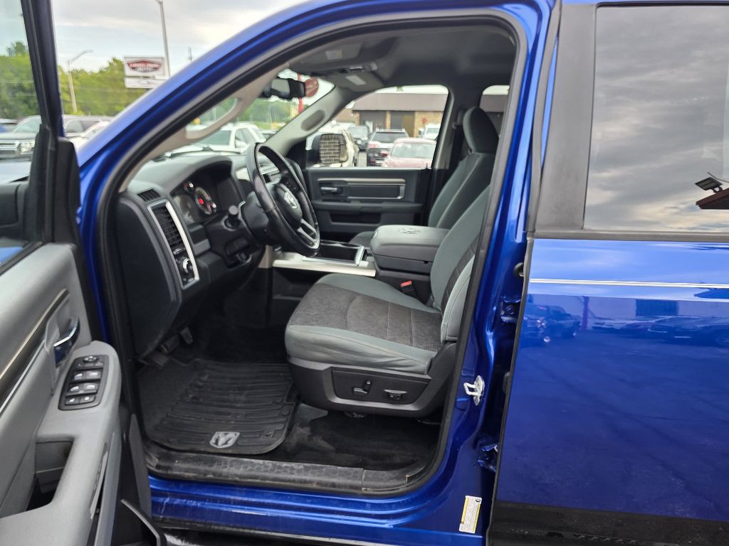 2015 RAM 1500 Image 9