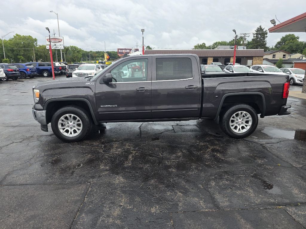 2015 GMC Sierra Image 2