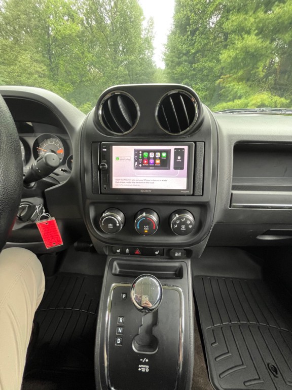 2016 Jeep Patriot Image 10