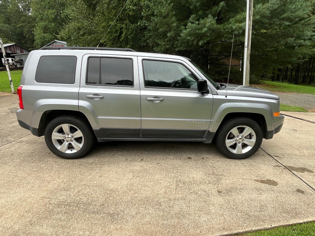 2016 Jeep Patriot Image 2