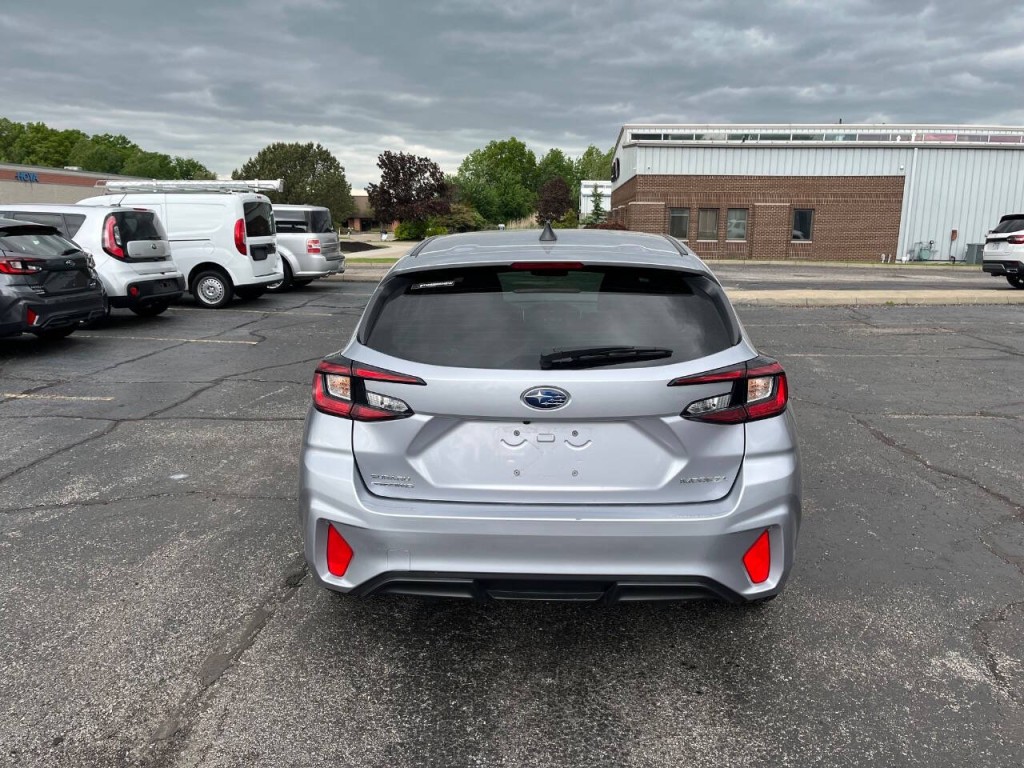 2024 Subaru Impreza Image 7