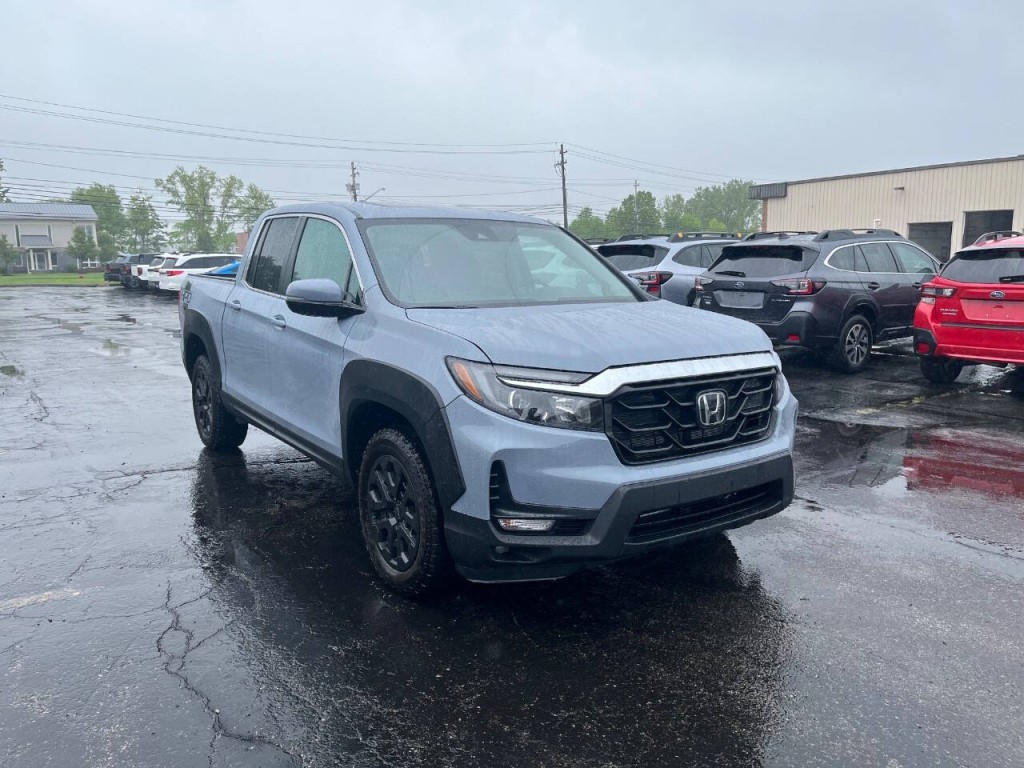 2023 Honda Ridgeline Image 3
